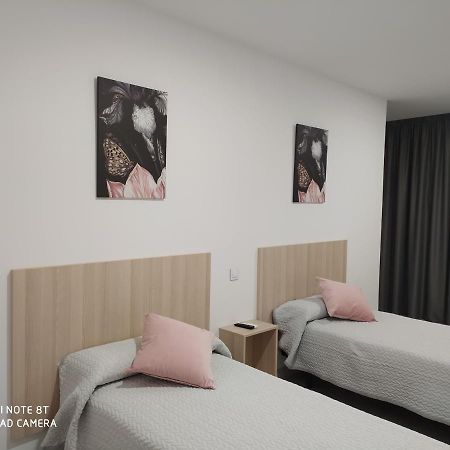 Hostal La Taurina Santa Olalla  エクステリア 写真